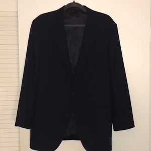 Men’s classic navy 2-button Hugo Boss blazer